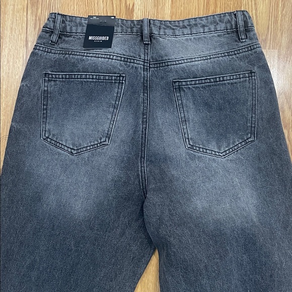 Misguided Charcoal Riot High Rise Jeans - Picture 3 of 4